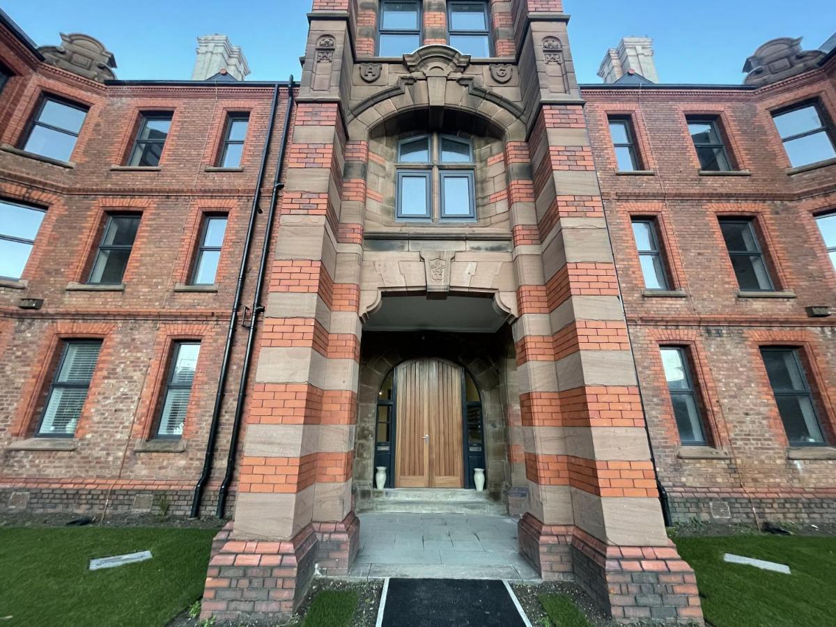 Gibson Manor Apartments Wallasey Bagian luar foto